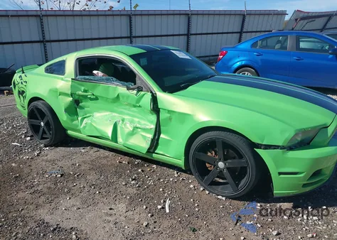 2013 Ford Mustang V6 из США, поврежденный, VIN 1ZVBP8AM4D5220462